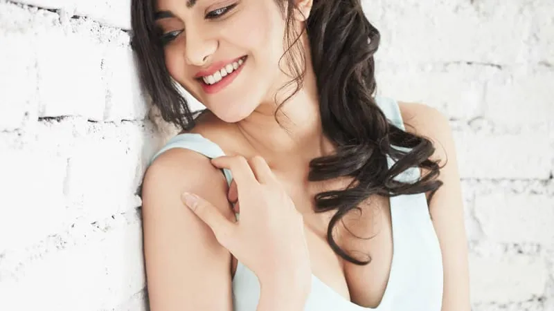 Adah Sharma Theme Preview Image