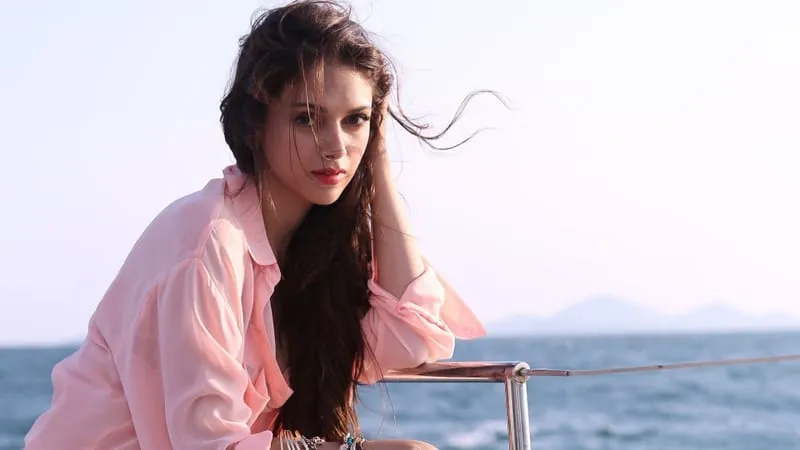 Aditi Rao Hydari Theme Preview Image