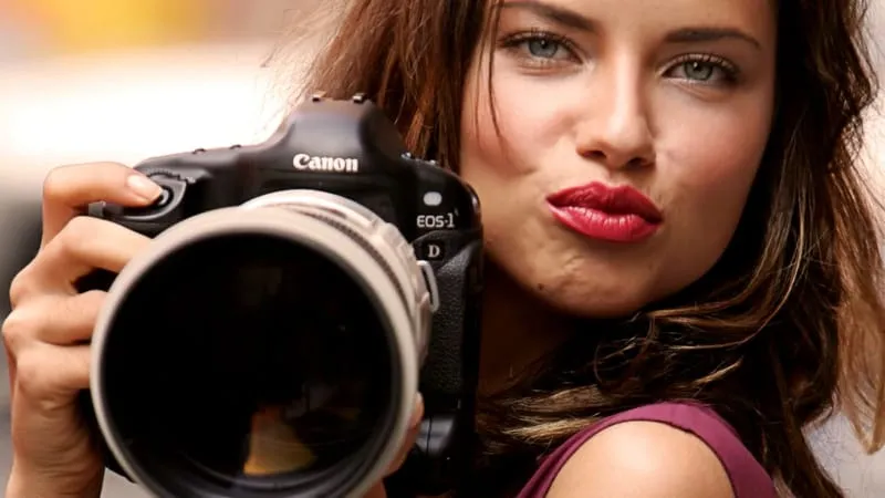 Adriana Lima Theme Preview Image