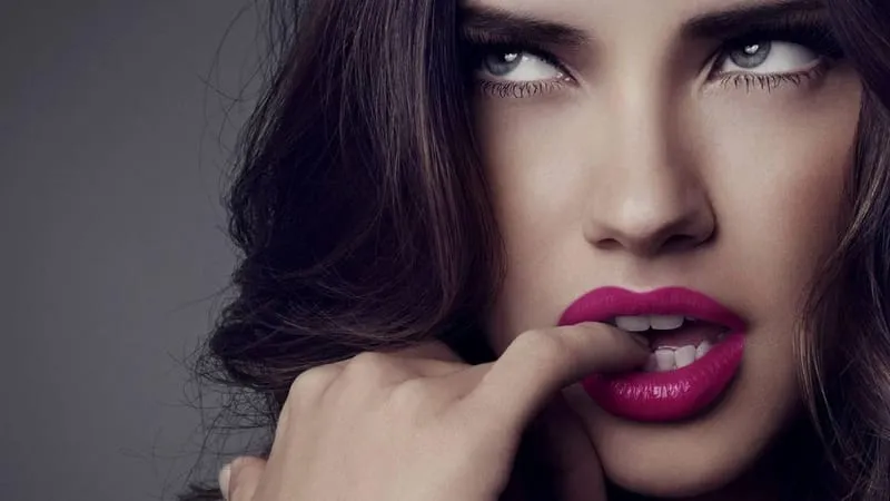 Adriana Lima Theme Preview Image