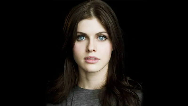Alexandra Daddario Theme Preview Image