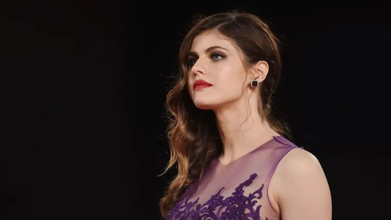 Alexandra Daddario Theme Preview Image
