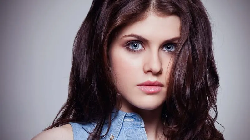 Alexandra Daddario Theme Preview Image