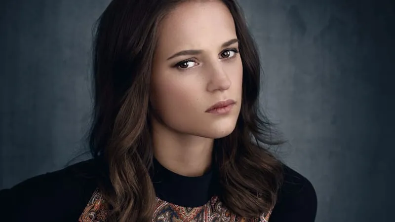 Alicia Vikander Theme Preview Image