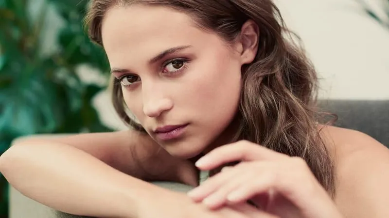 Alicia Vikander Theme Preview Image