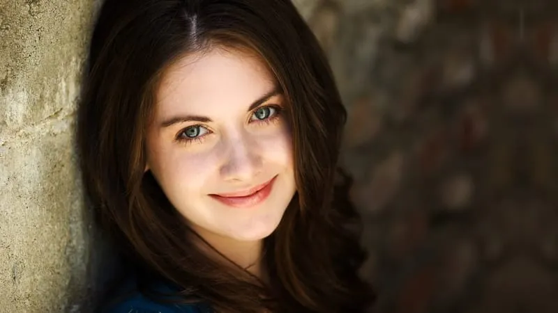 Alison Brie Theme Preview Image