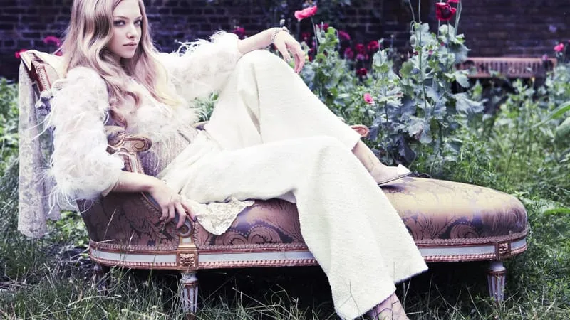 Amanda Seyfried Theme Preview Image