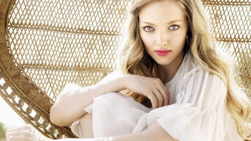 Amanda Seyfried Theme Preview Image
