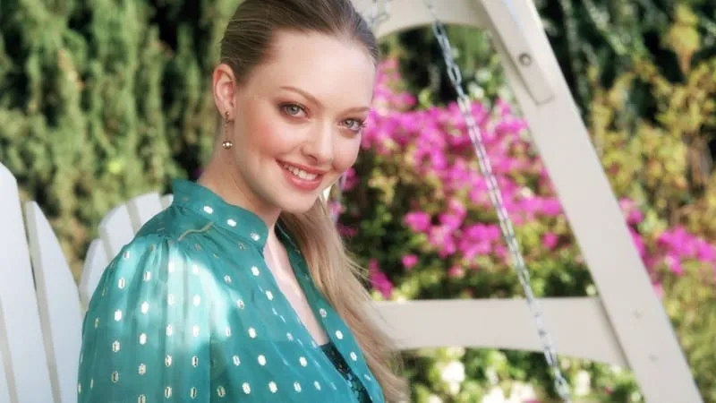 Amanda Seyfried Theme Preview Image