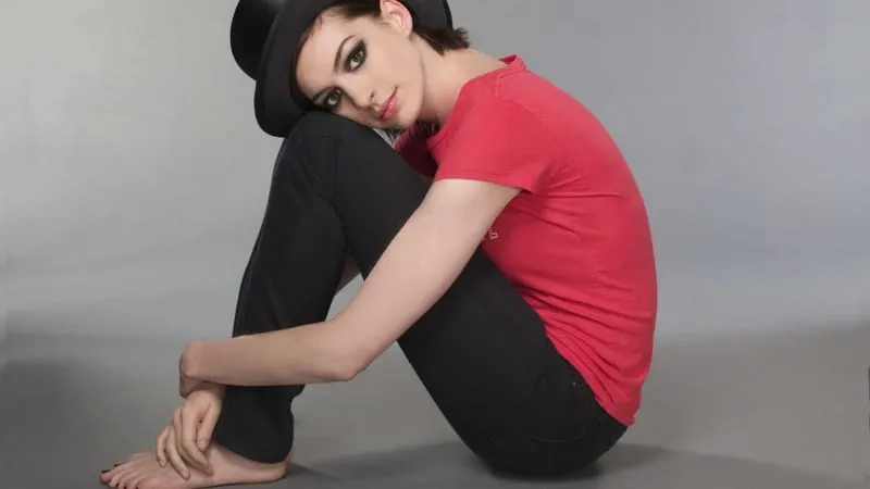 Anne Hathaway Theme Preview Image