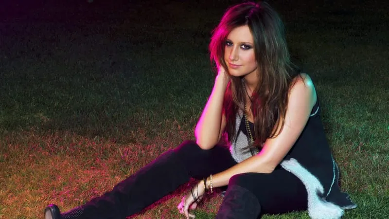 Ashley Tisdale Theme Preview Image