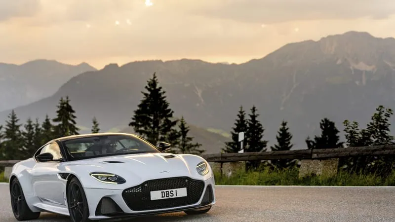 Aston Martin DBS Superleggera Theme Preview Image