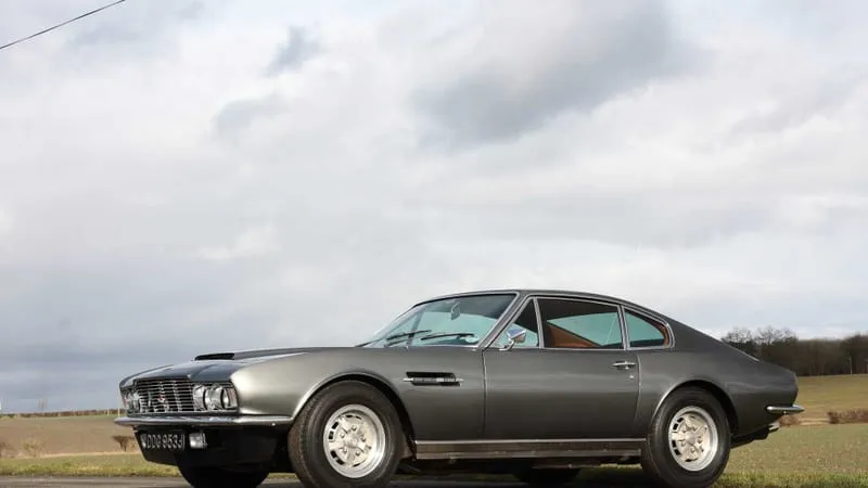 Aston Martin DBS Theme Preview Image