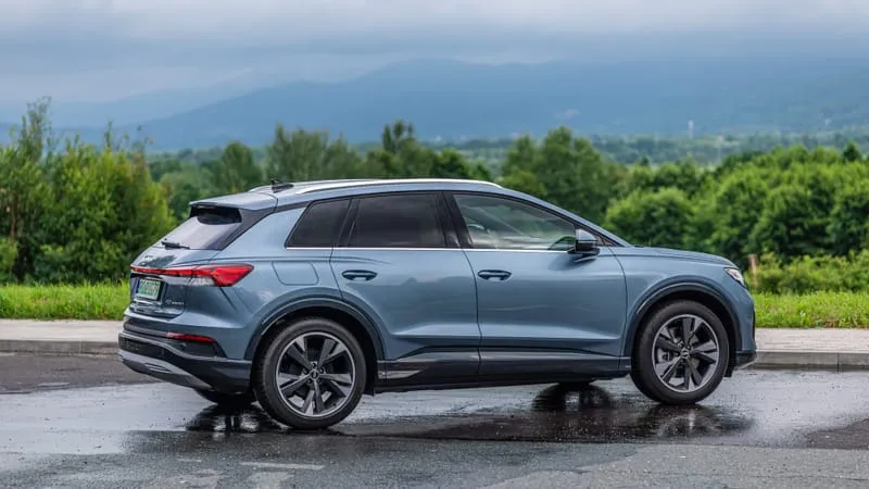 Audi Q4 e-Tron Theme Preview Image