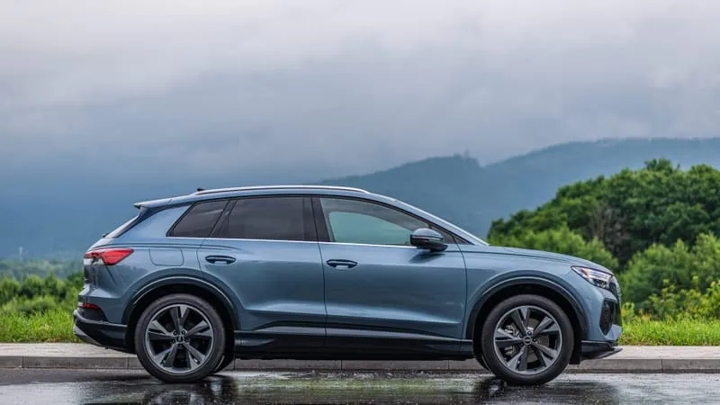 Audi Q4 e-Tron Theme Preview Image