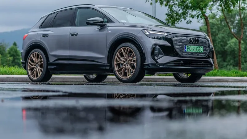 Audi Q4 e-Tron Theme Preview Image