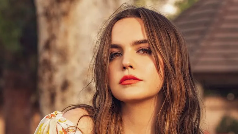 Bailee Madison Theme Preview Image