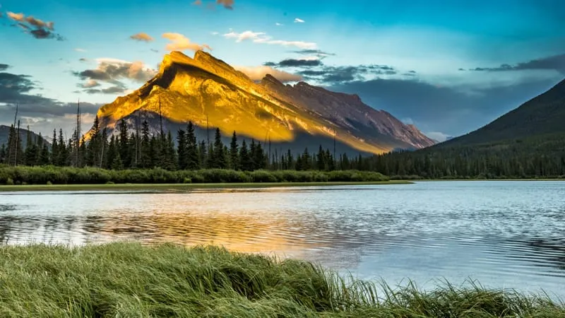 Banff National Park Theme Preview Image