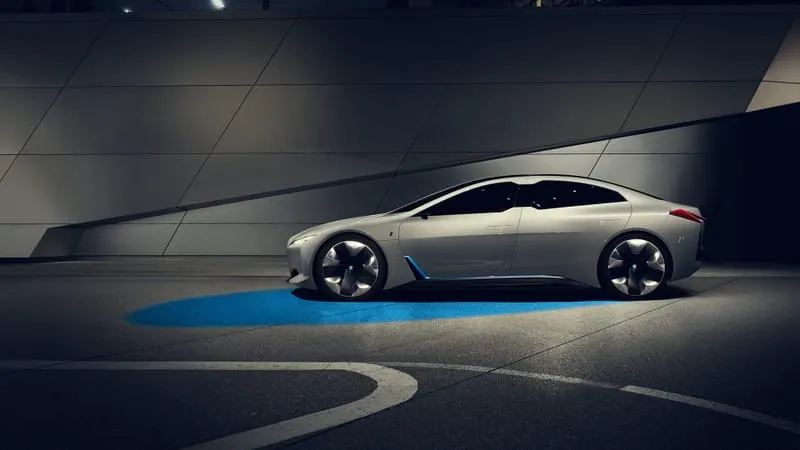 BMW I Vision Dynamics Theme Preview Image