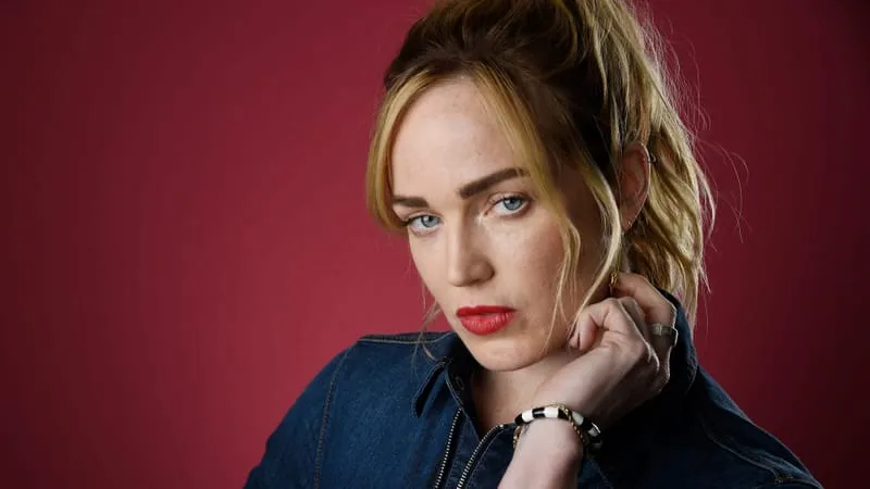 Caity Lotz Theme Preview Image