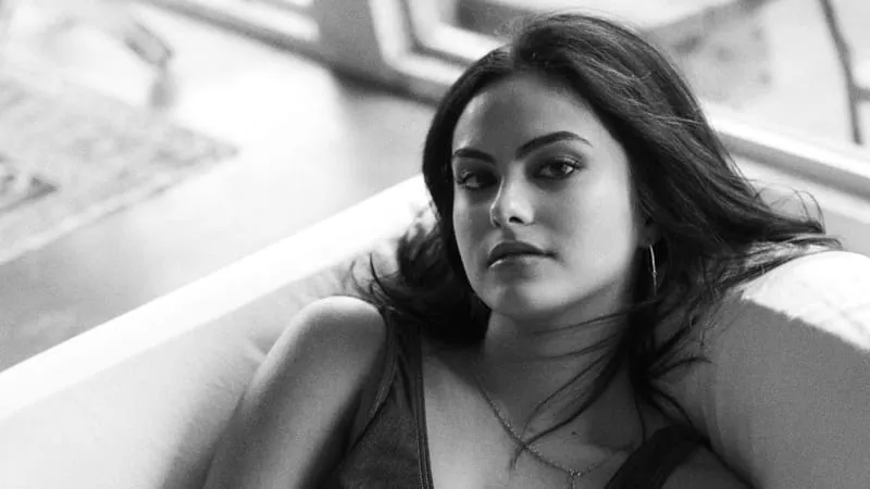 Camila Mendes Theme Preview Image