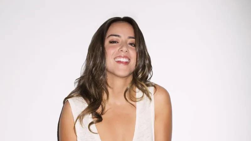 Chloe Bennet Theme Preview Image