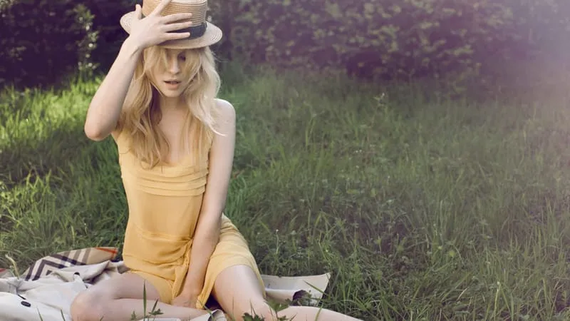 Clemence Poesy Theme Preview Image