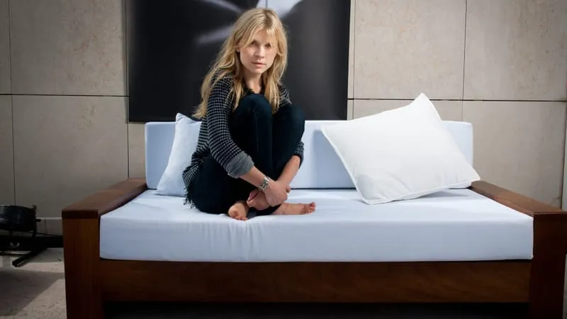 Clemence Poesy Theme Preview Image