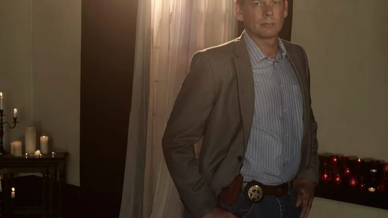 Cloak Dagger Theme Preview Image