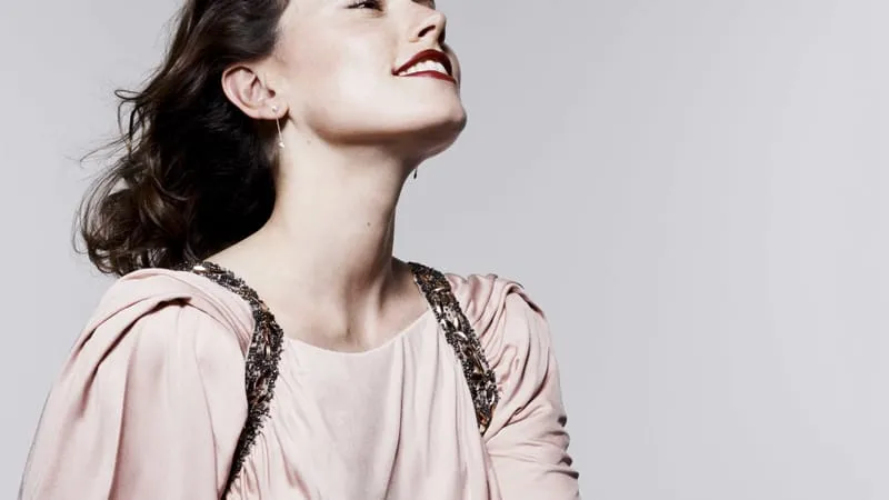 Daisy Ridley Theme Preview Image