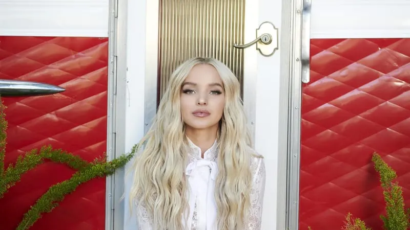 Dove Cameron Theme Preview Image