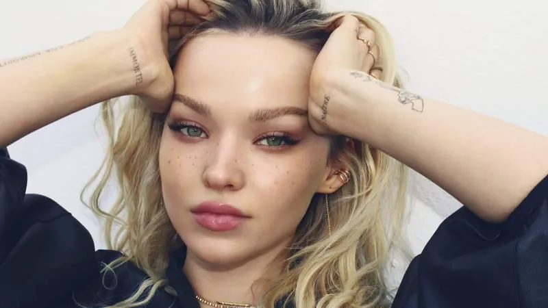 Dove Cameron Theme Preview Image