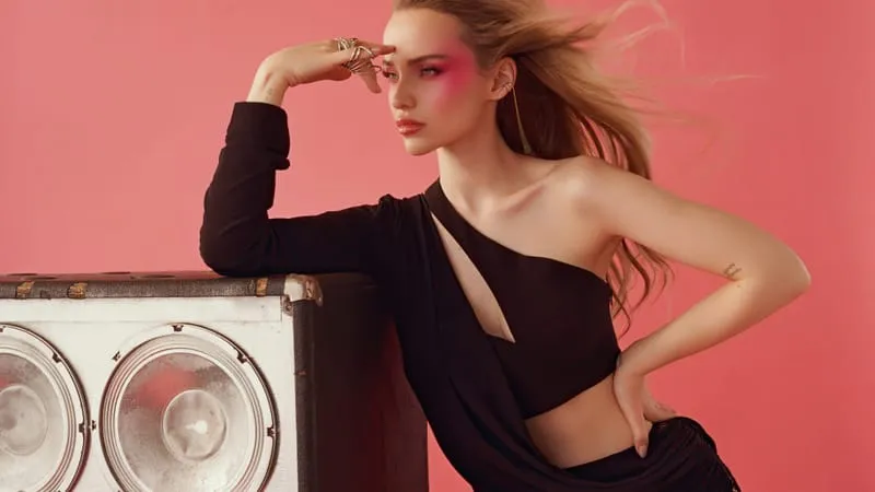 Dove Cameron Theme Preview Image