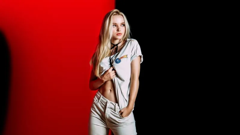 Dove Cameron Theme Preview Image