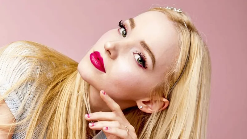 Dove Cameron Theme Preview Image
