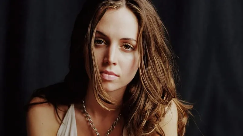 Eliza Dushku Theme Preview Image