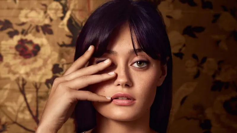 Ella Purnell Theme Preview Image