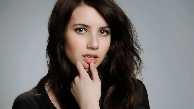 Emma Roberts Theme Preview Image