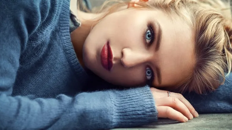 Eva Mikulski Theme Preview Image