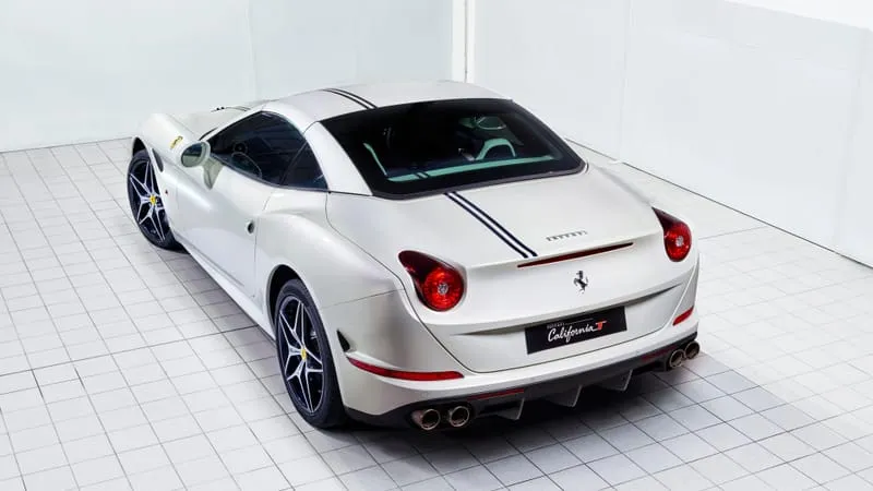 Ferrari California T Theme Preview Image