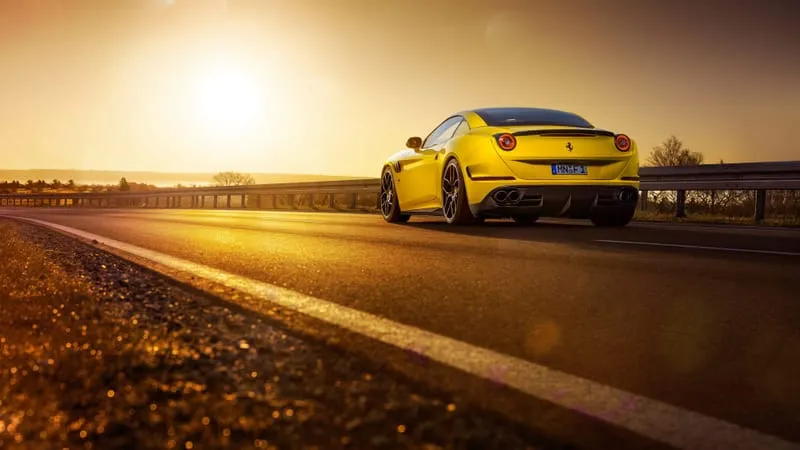 Ferrari California T Theme Preview Image