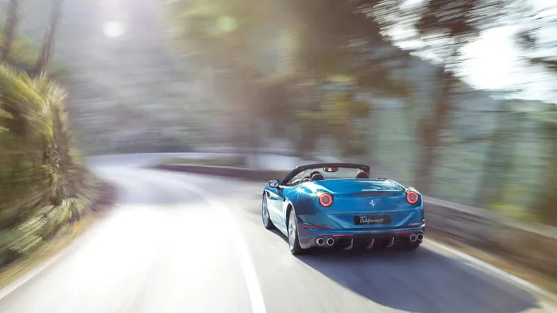 Ferrari California T Theme Preview Image