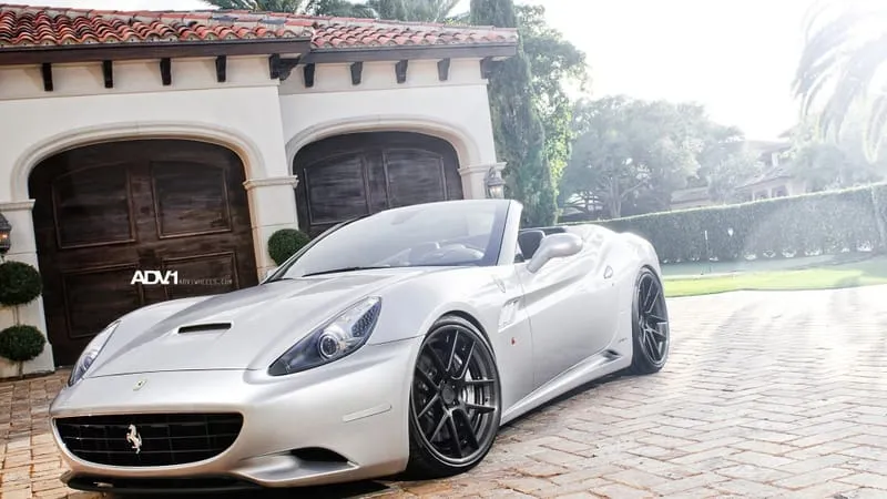 Ferrari California Theme Preview Image