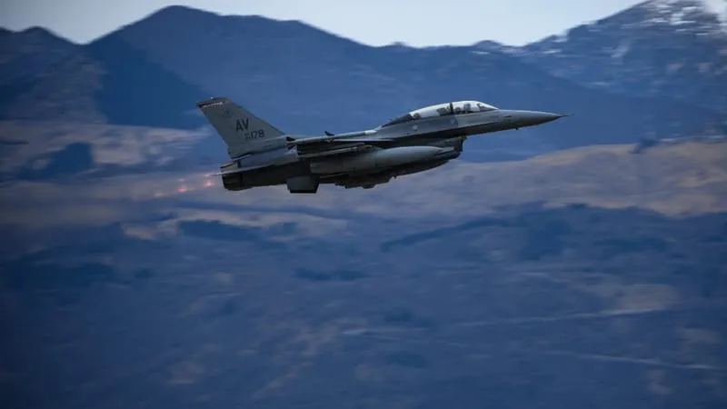 General Dynamics F16 Fighting Falcon Theme Preview Image