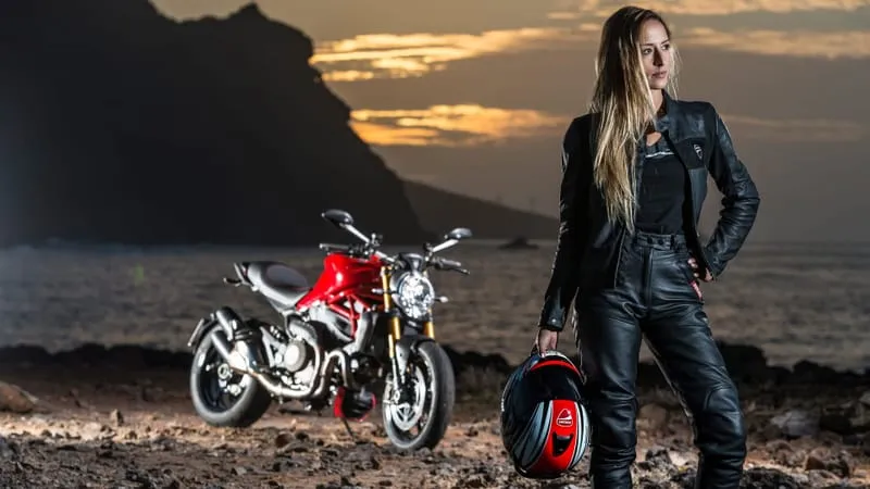 Girls & Motorcycles Theme Preview Image