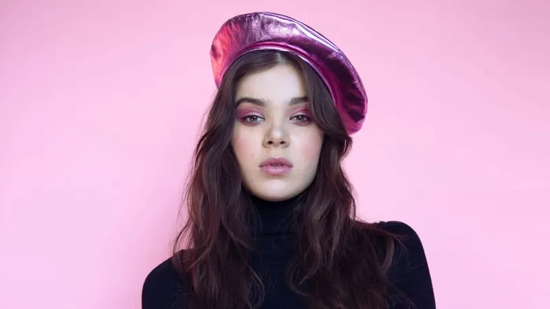 Hailee Steinfeld Theme Preview Image