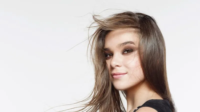 Hailee Steinfeld Theme Preview Image