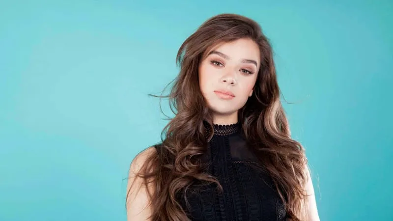Hailee Steinfeld Theme Preview Image