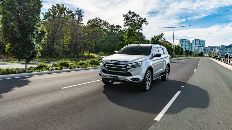 Isuzu MU-X Theme Preview Image