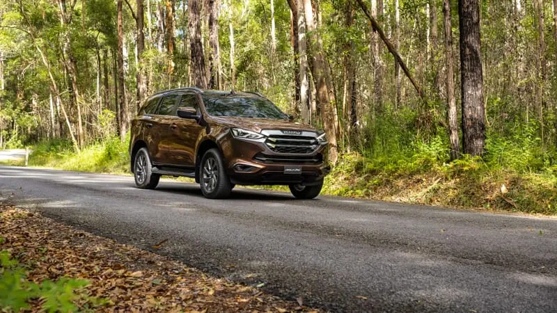 Isuzu MU-X Theme Preview Image